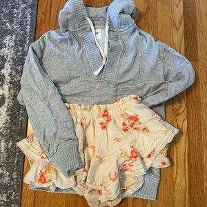 Aerie Light Gray Knit Sweater and shorts